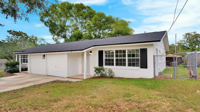 134 Jewel Dr, FL