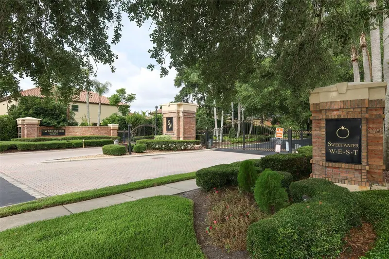 1349 Valley Pine Cir, FL
