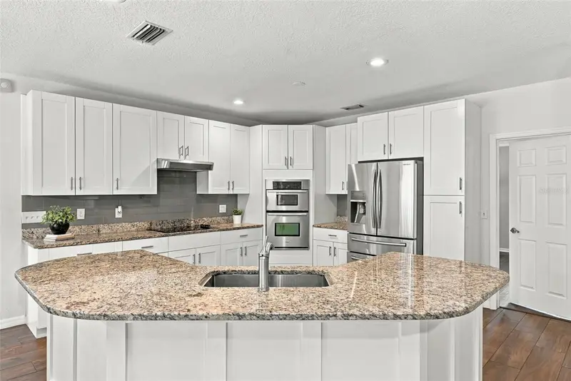 1349 Valley Pine Cir, FL