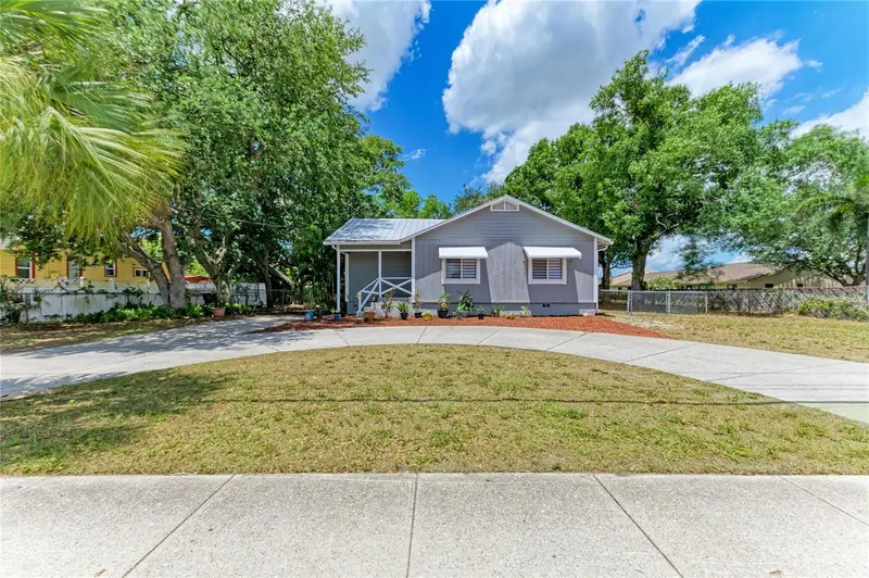 939 N Lockwood Ridge Rd, FL
