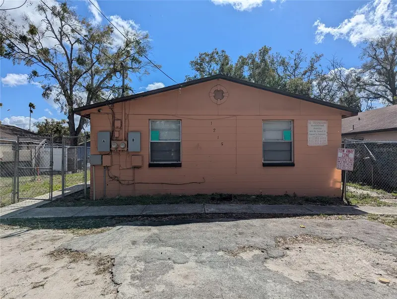 1215 E 108th Ave, FL
