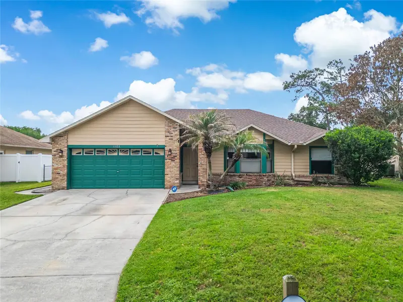 1321 Wood Lake Cir, FL