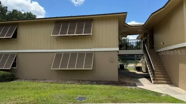 130 Jasmine Woods Ct #9b, FL