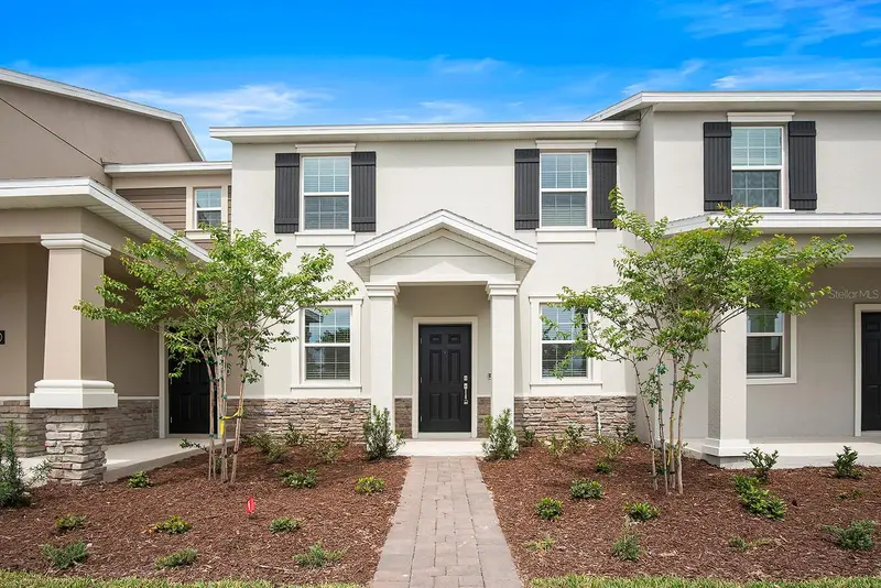 5643 Quiet Palm Loop, FL