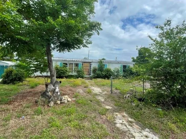 12024 Lakeview Dr, FL