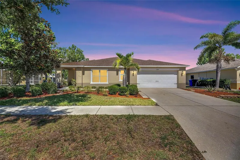 5204 Moon Shell Dr, FL