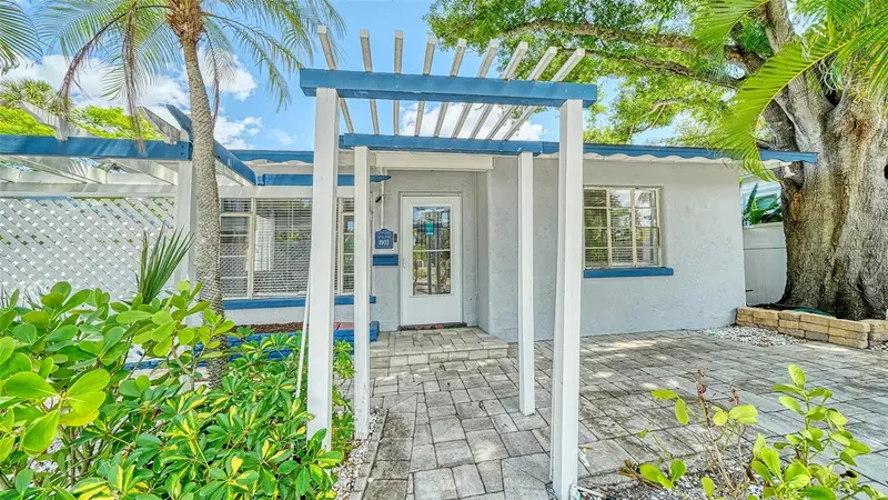 1903 Oak St, FL