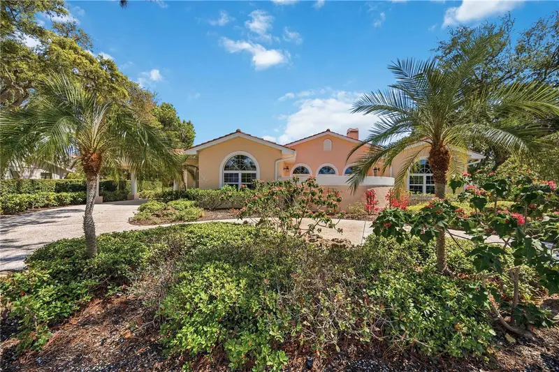 517 Granada Ave, FL