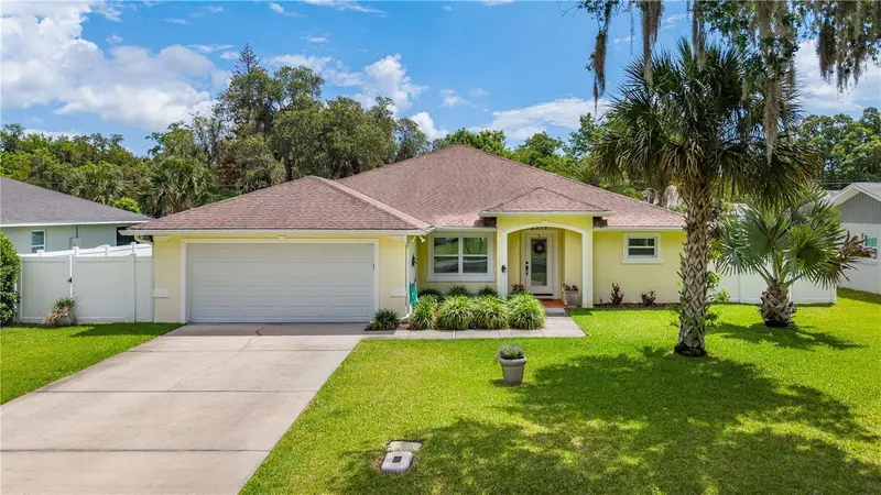 2513 Queen Palm Dr, FL