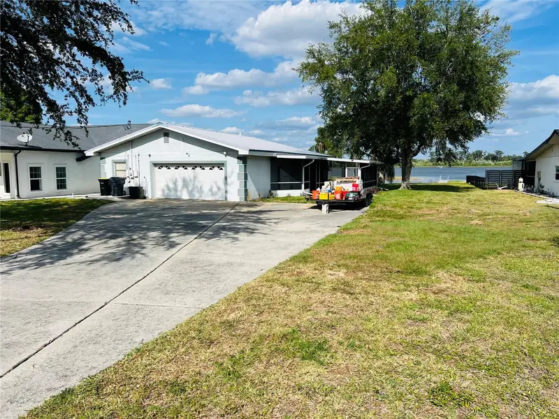908 Lake Jessie Dr, FL