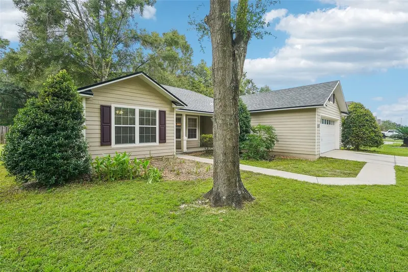 12104 Nw 162nd Dr, FL