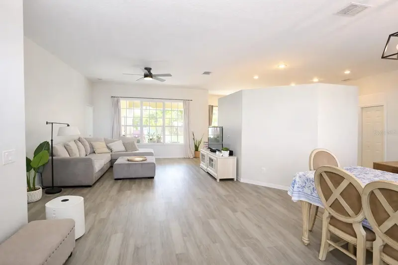 2009 Meadow Rue Ct, FL