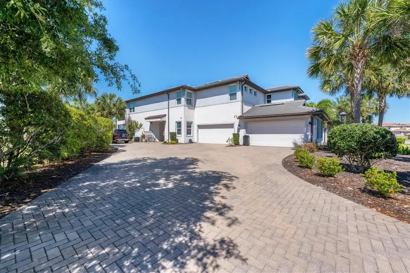7564 Divot Loop, FL