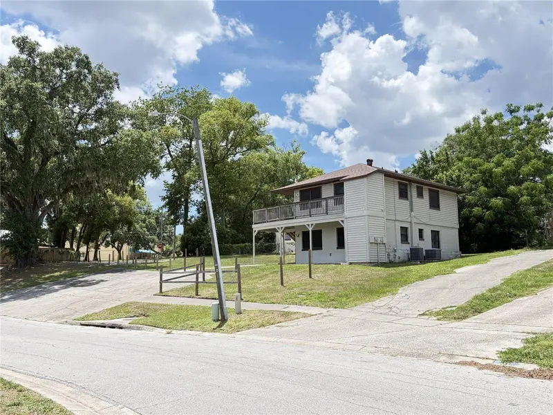 903 Monroe Ct, FL