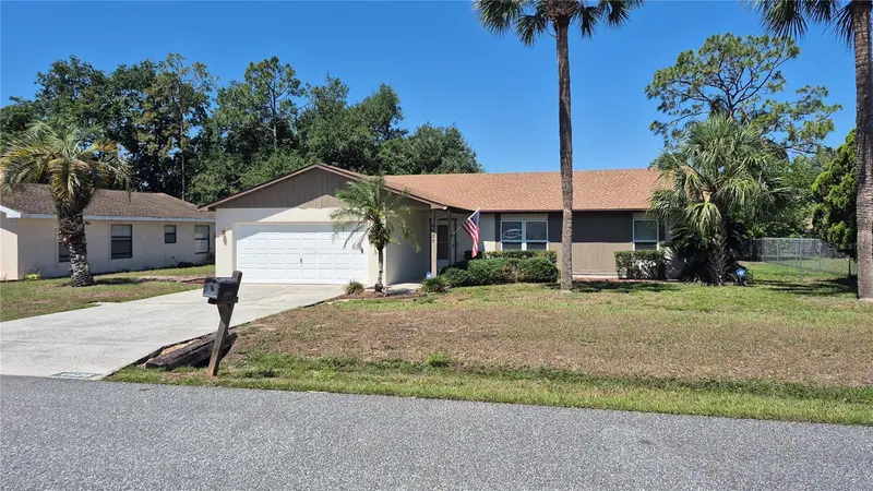 4625 Canterbury Dr, FL