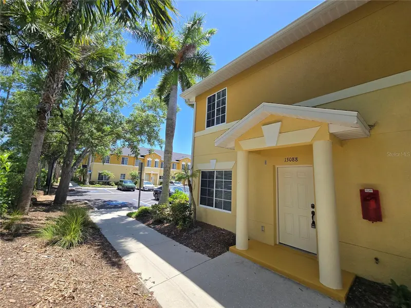 13088 Tigers Eye Dr, FL