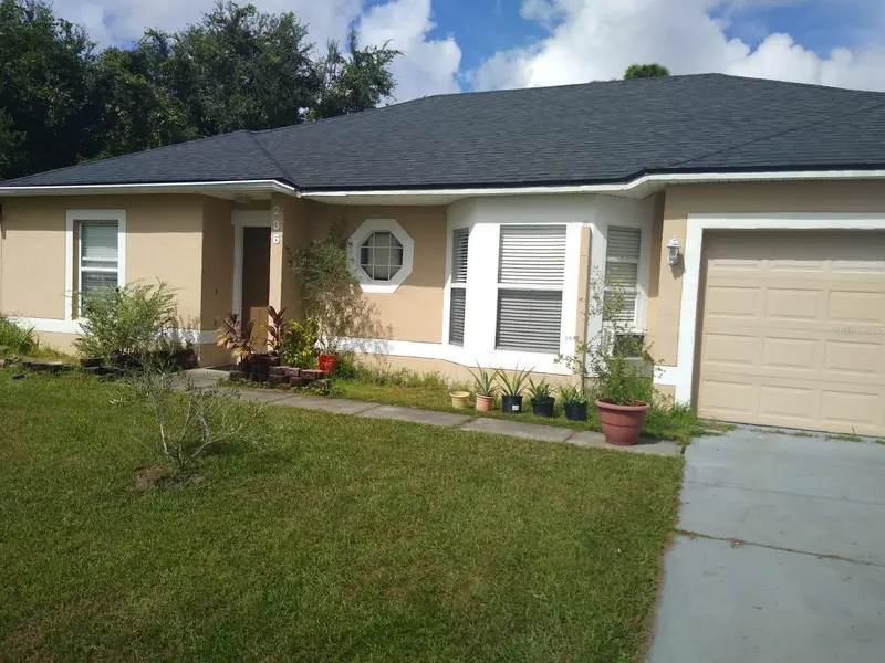 236 Rontunda Dr, FL