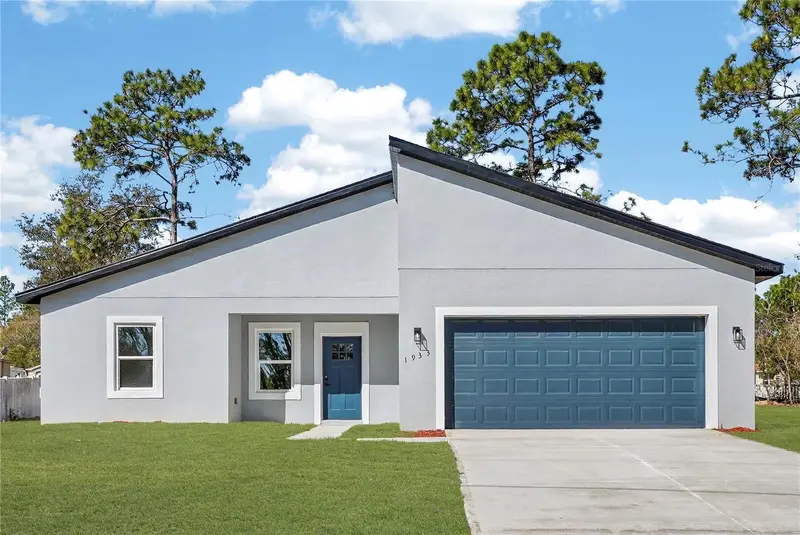 1933 W Oliver Dr, FL