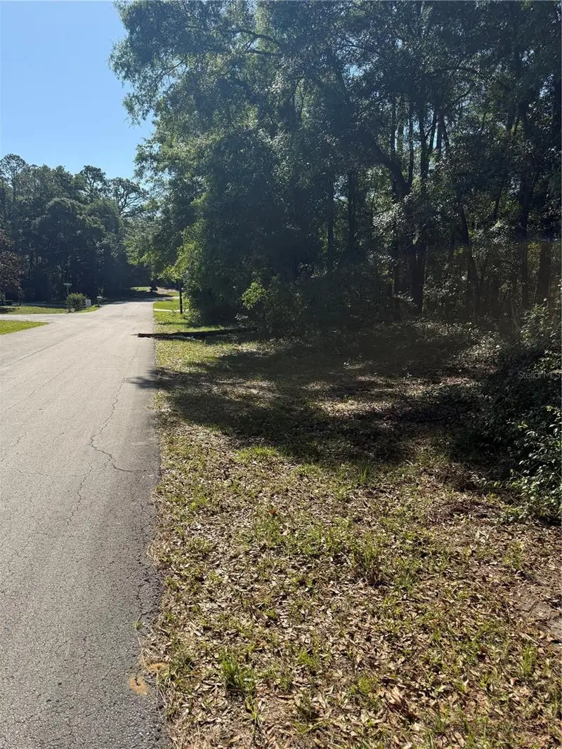 10927 N Airway Loop, FL