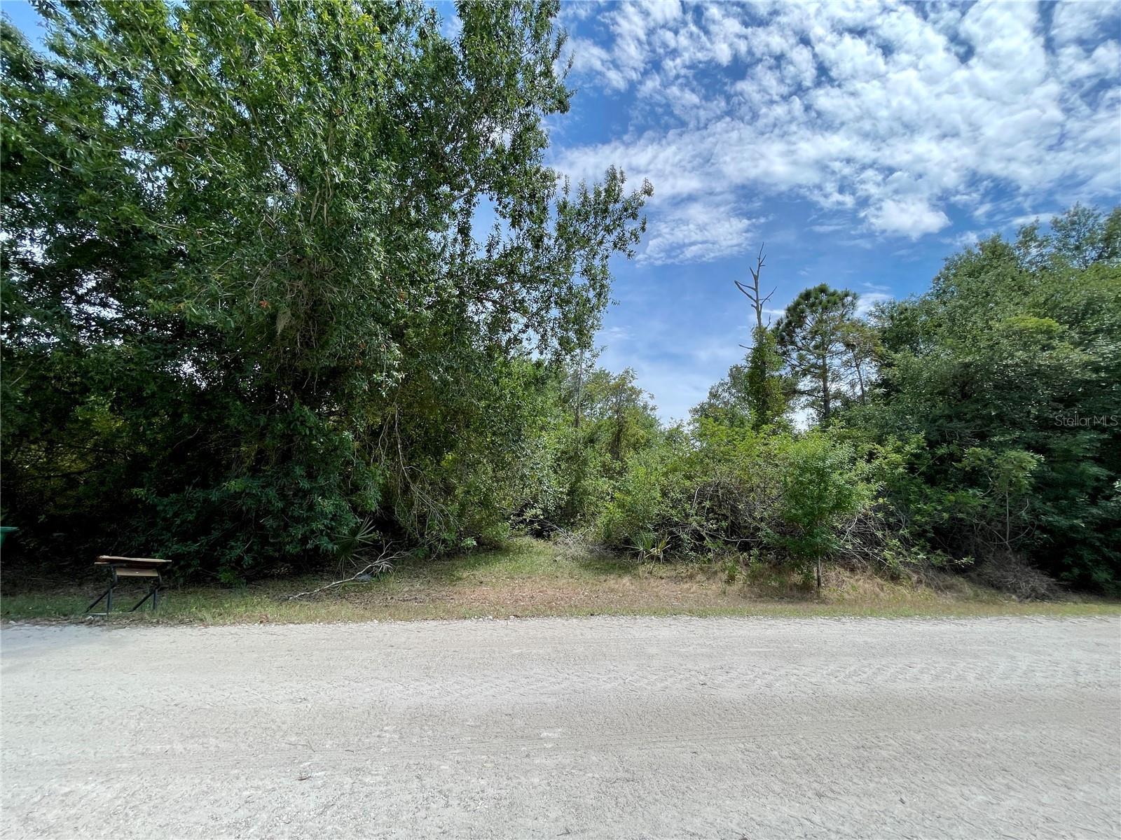 27213 Hacienda Dr, FL