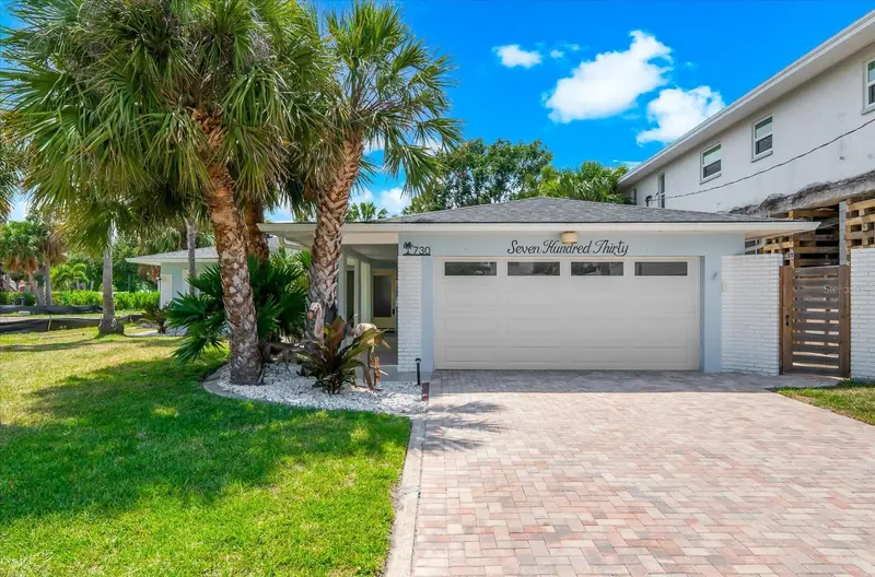 730 Bay Esplanade, FL
