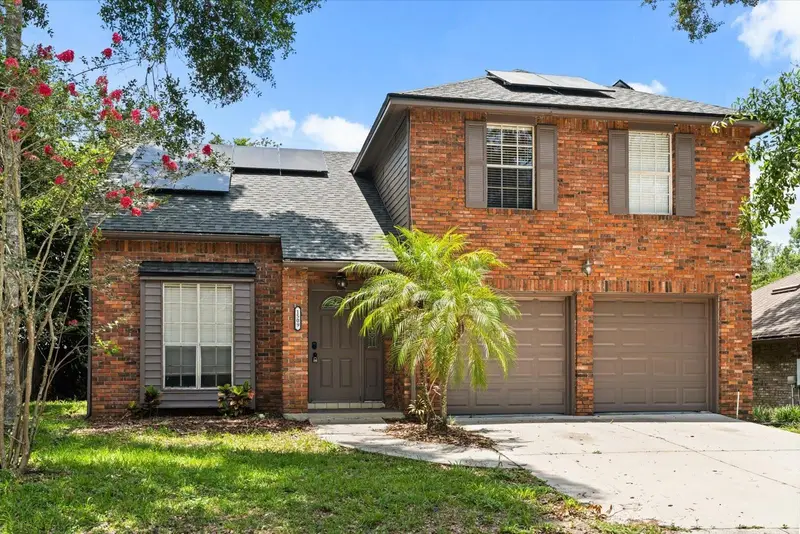 1509 Red Oak Ct, FL