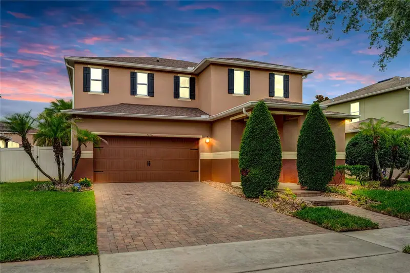 8806 Tatara St, FL