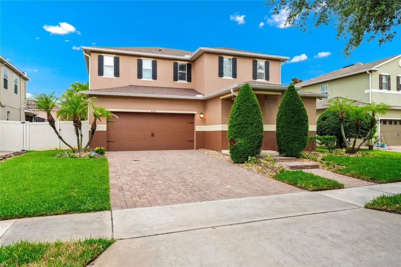 8806 Tatara St, FL