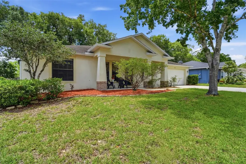 812 Benton Lake Dr S, FL