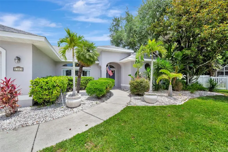 2309 45th Ct W, FL