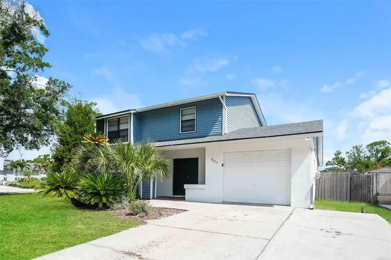 8229 Malvern Cir, FL