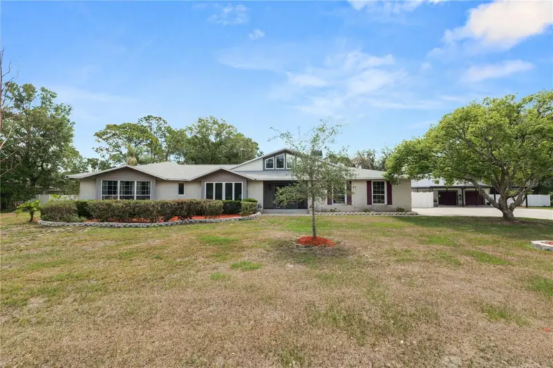 6230 Forestwood Dr W, FL