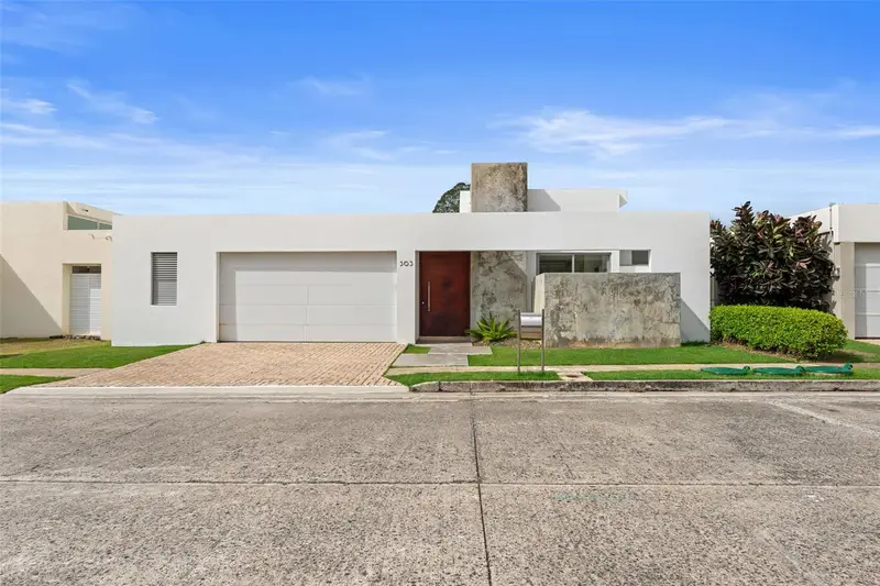 La Villa De Torrimar Rey Felipe #303, PR
