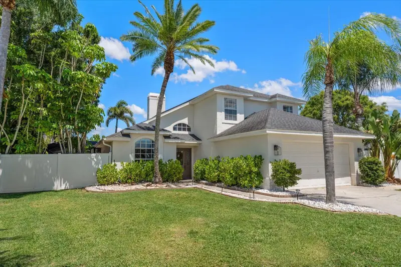 848 Christina Cir, FL