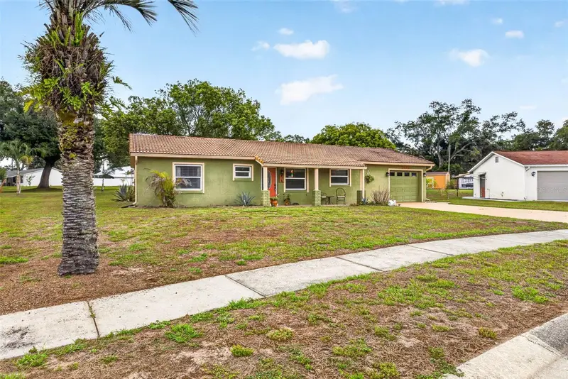 8429 Jacqueline Ct, FL