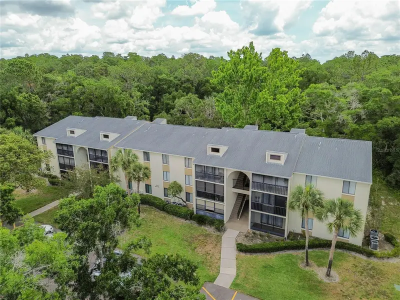3232 Lake Pine Way E #F3, FL