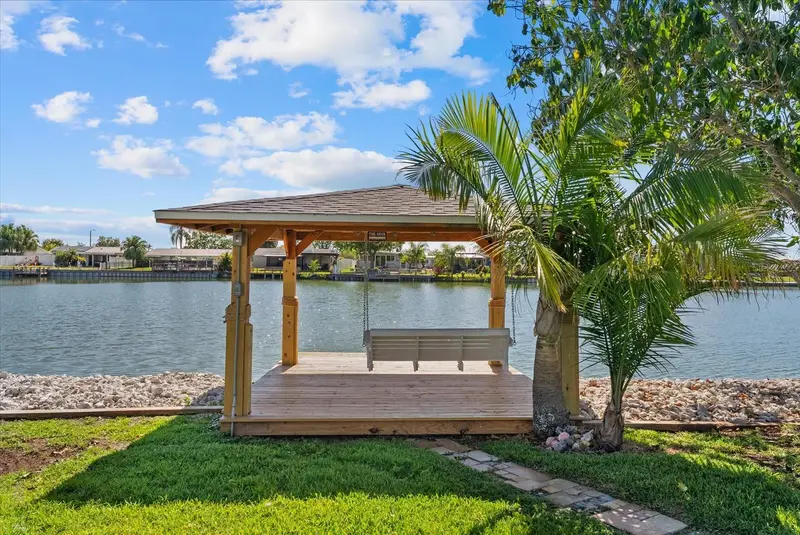 2146 Society Dr, FL