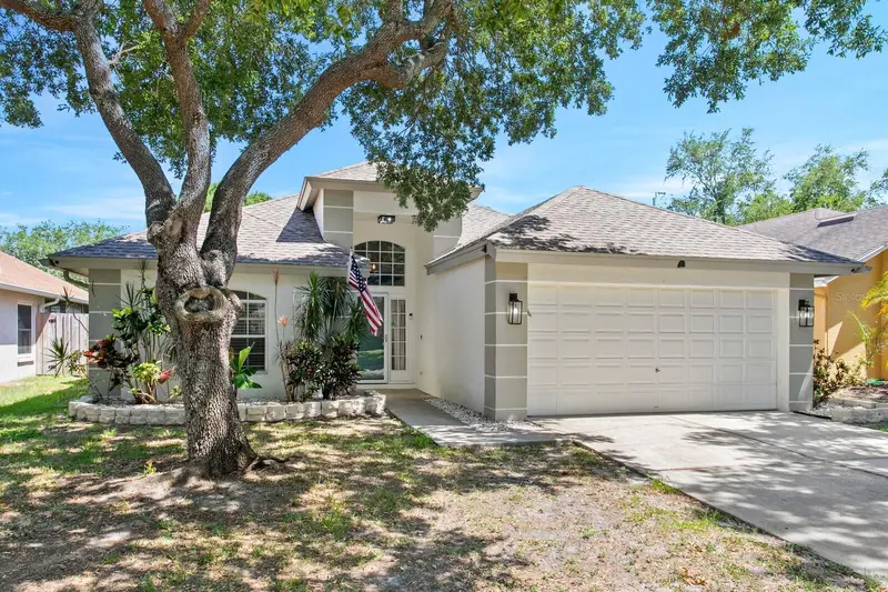 1603 Scotch Pine Dr, FL