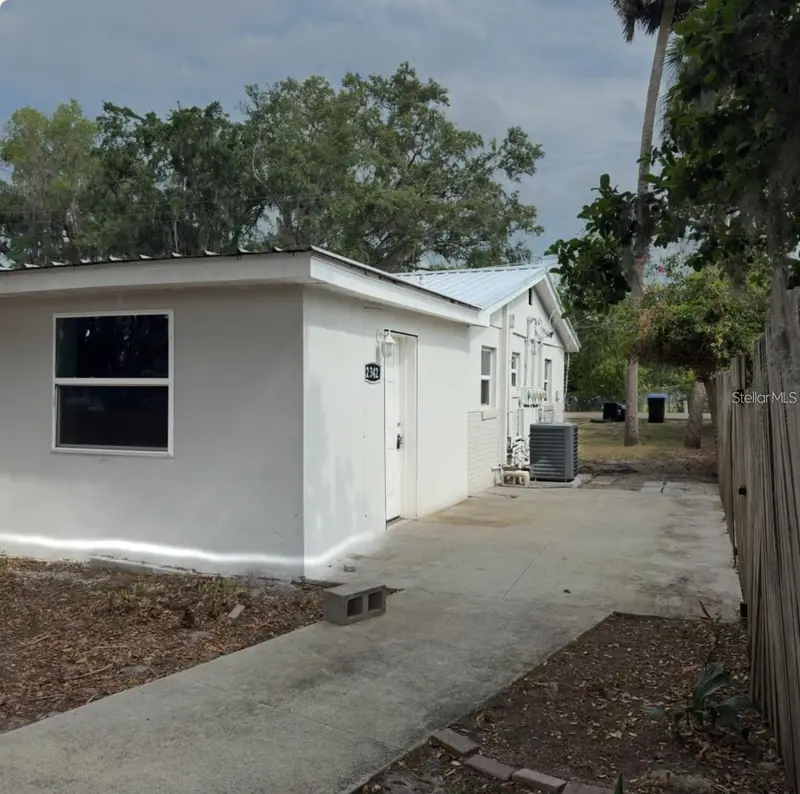 2342 Section Dr, FL