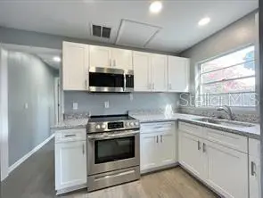 2342 Section Dr, FL