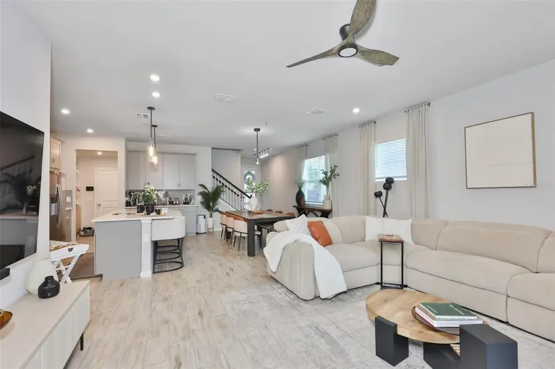 1123 Creek Valley Ct, FL