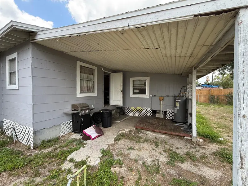 1013 N Ruth Ave, FL