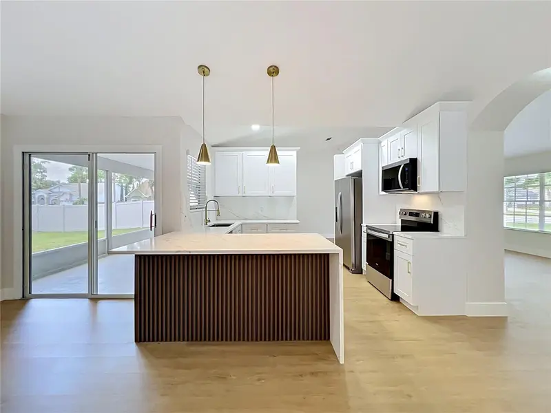 401 Country Wood Cir, FL