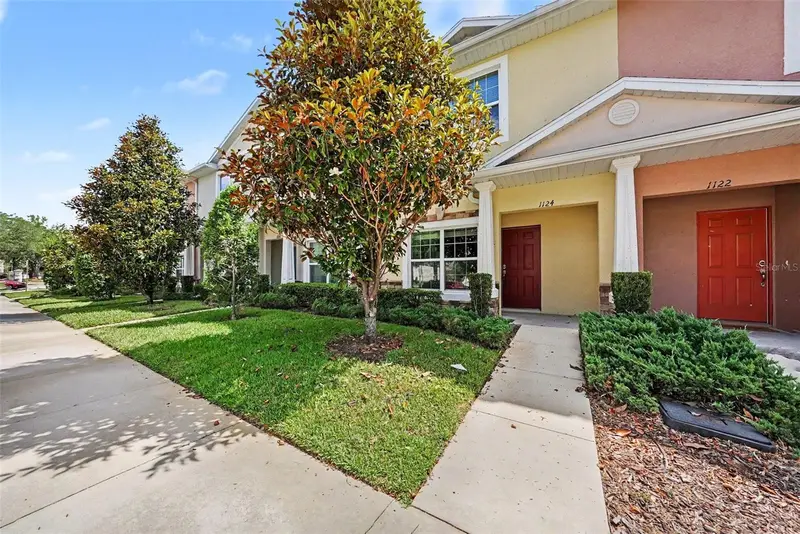 1124 Hillhurst Dr, FL
