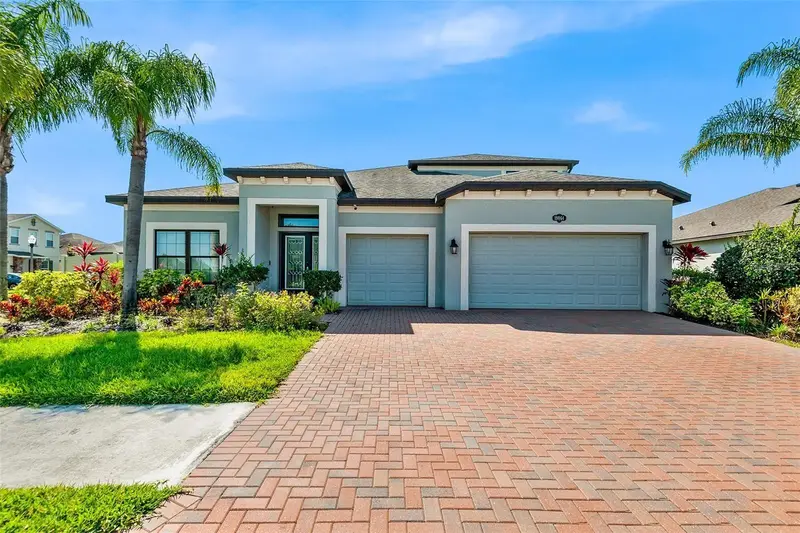 19064 Roseate Dr, FL