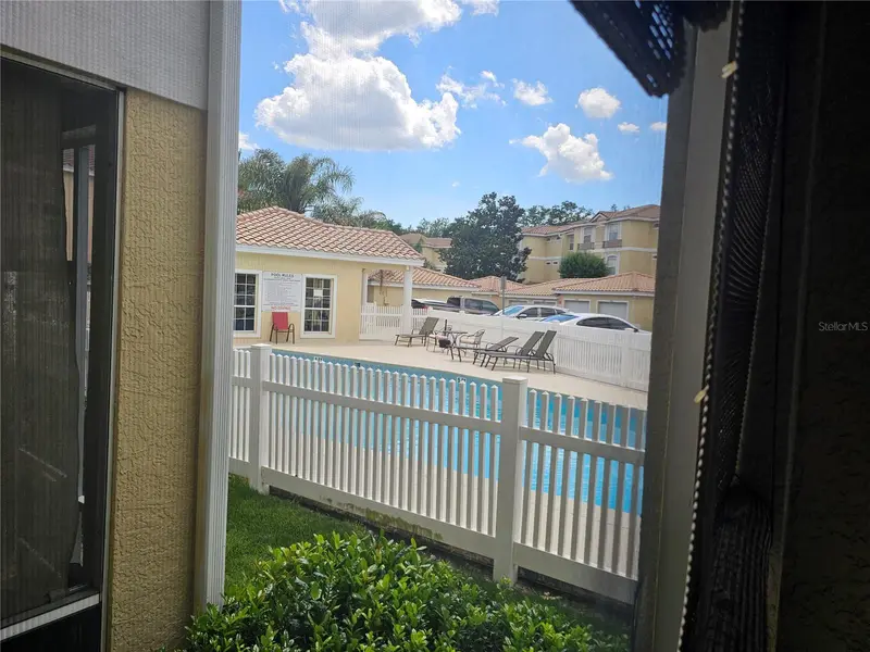 673 Sandy Neck Ln #103, FL