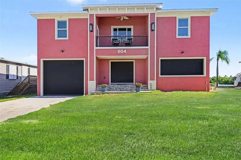 604 Tahiti Ct, FL