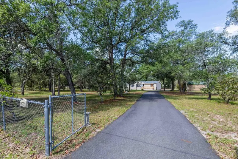 14221 Hurricane Dr, FL