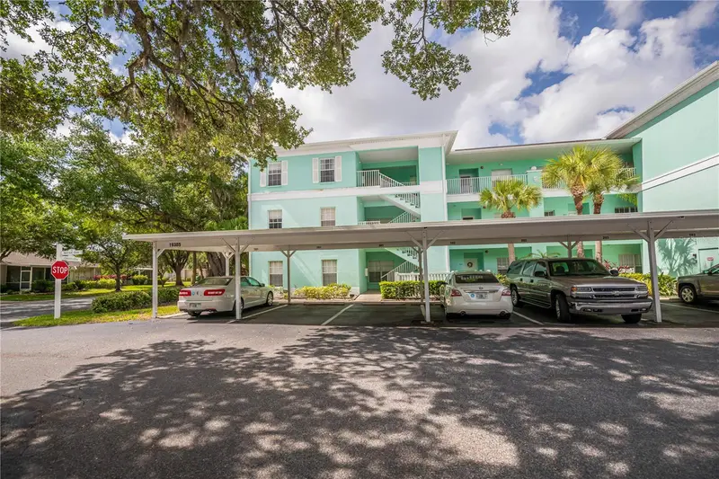 19385 Water Oak Dr #301, FL