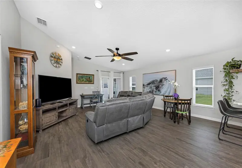 3127 58th Way E, FL